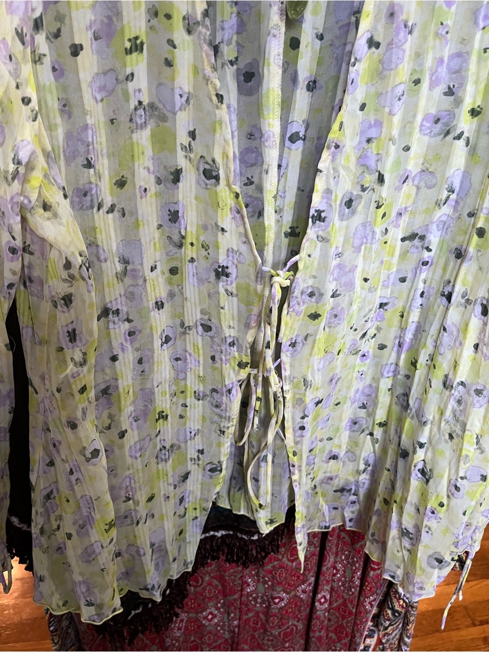 Like new! H&M Yellow/Green/Lavender Floral Tie-Front Blouse - Picture 9 of 16